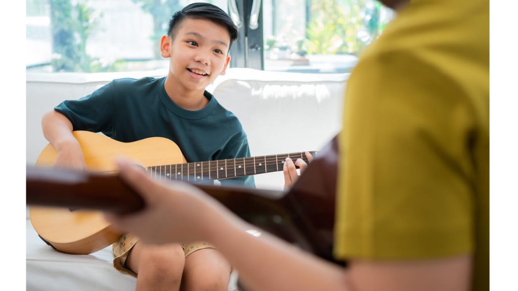 孩子學吉他的好處是什麼？